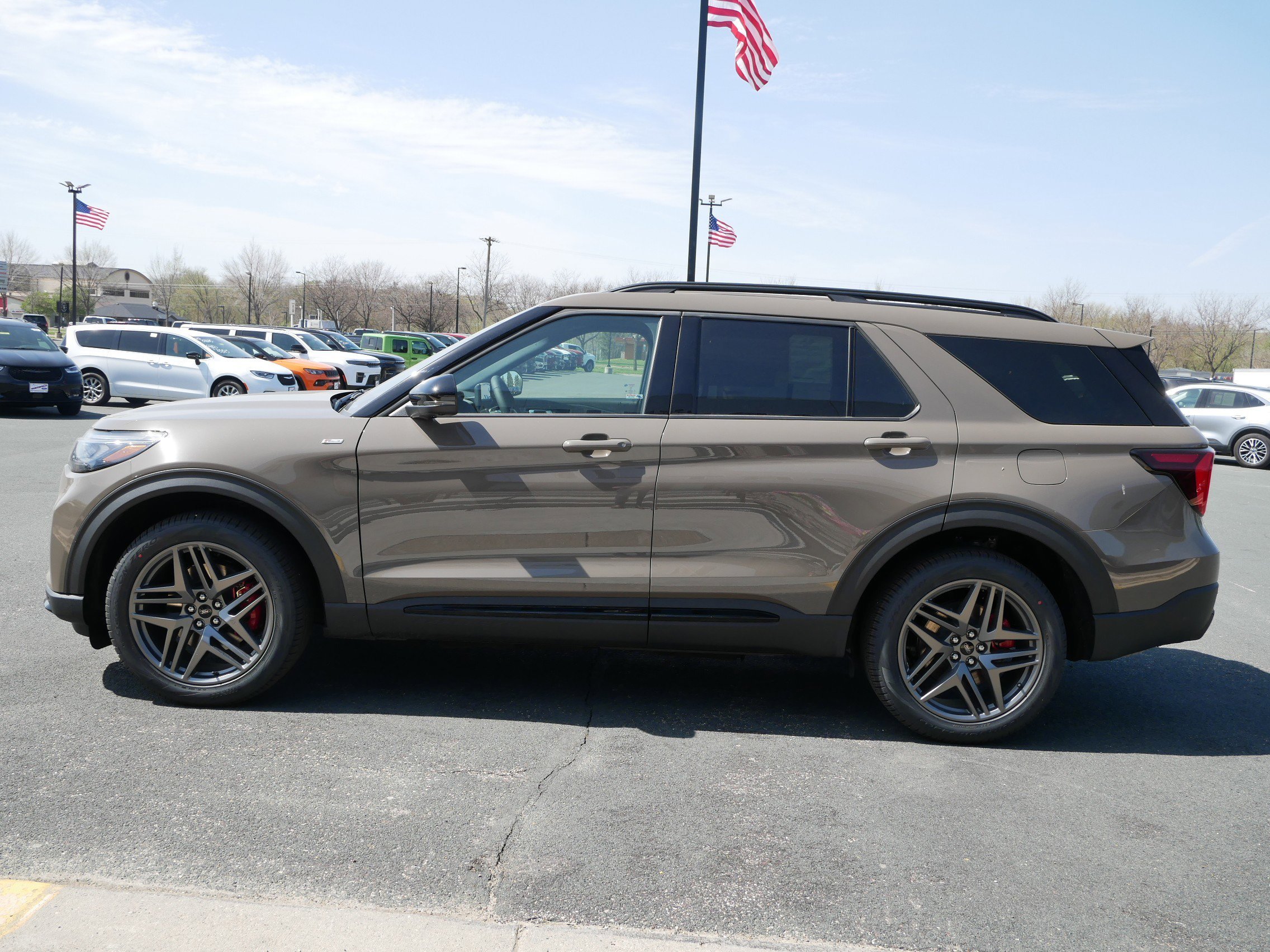 View vehicle photo 5
