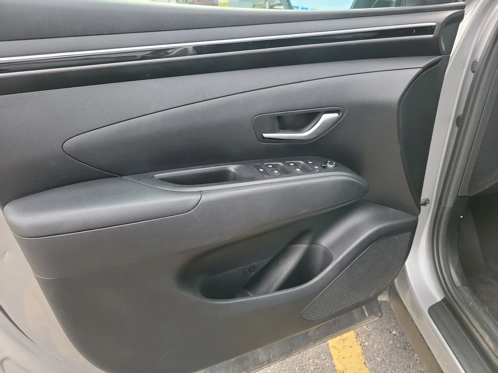 Used 2024 Silver Hyundai SEL image 23