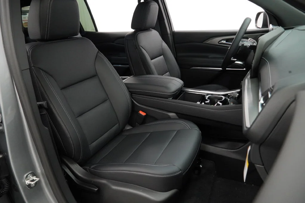 New 2027 Sterling Gray Metallic Chevrolet LT image 37