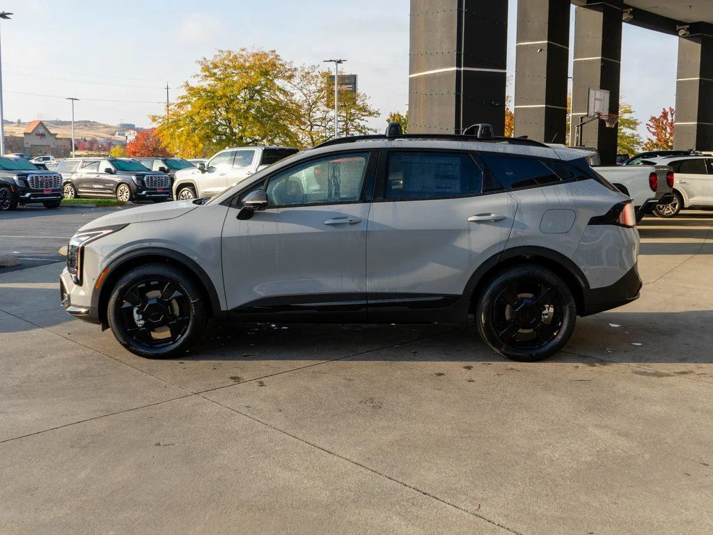 New 2026 Wolf Gray Kia X-Line image 4