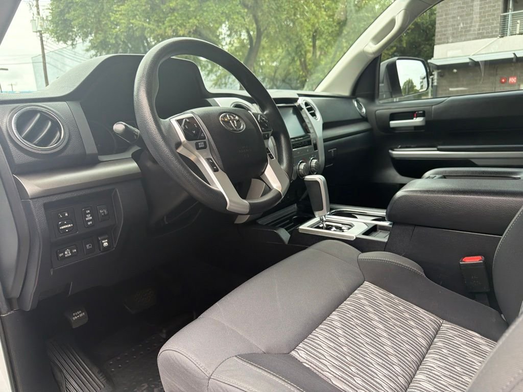 Used 2021 White Toyota SR5 image 13