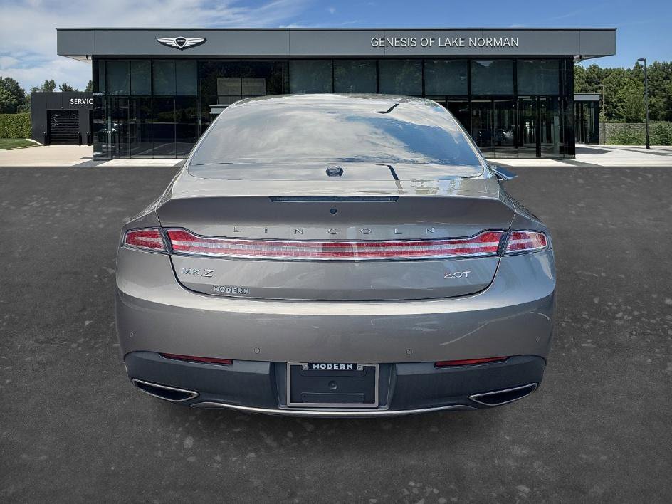 Used 2018 Mocha Metallic Lincoln Select image 8