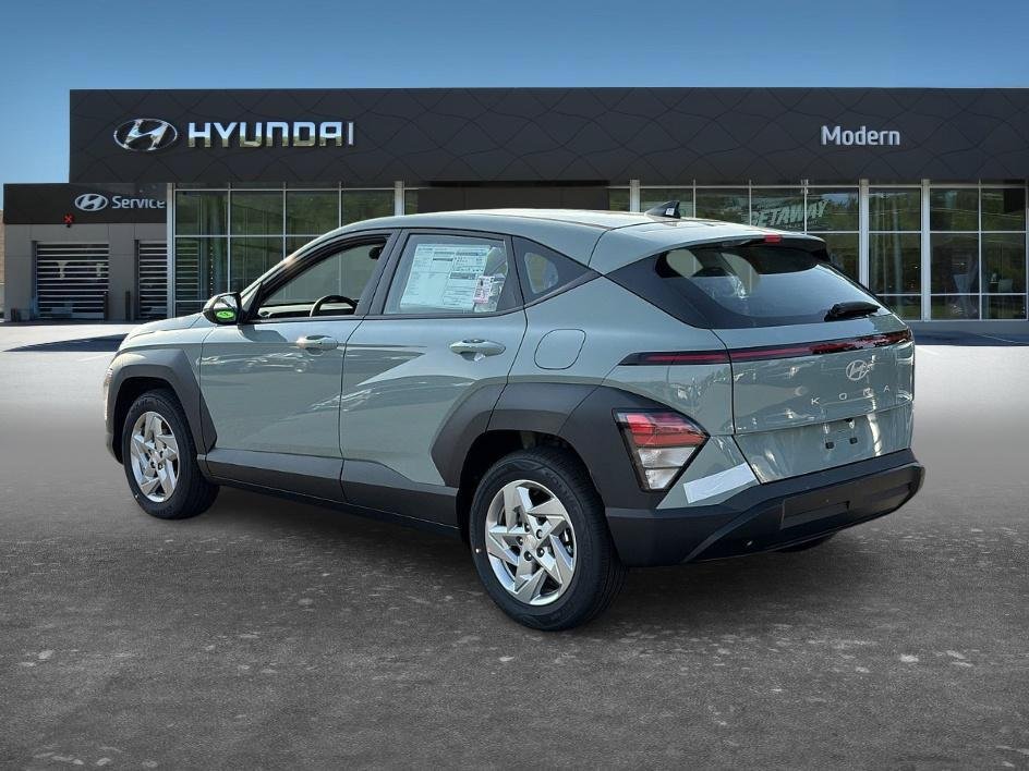 New 2027 Mirage Green Hyundai SE FWD image 19
