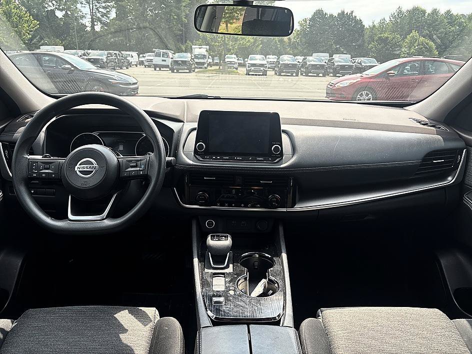 Used 2021 Gun Metallic Nissan SV image 14