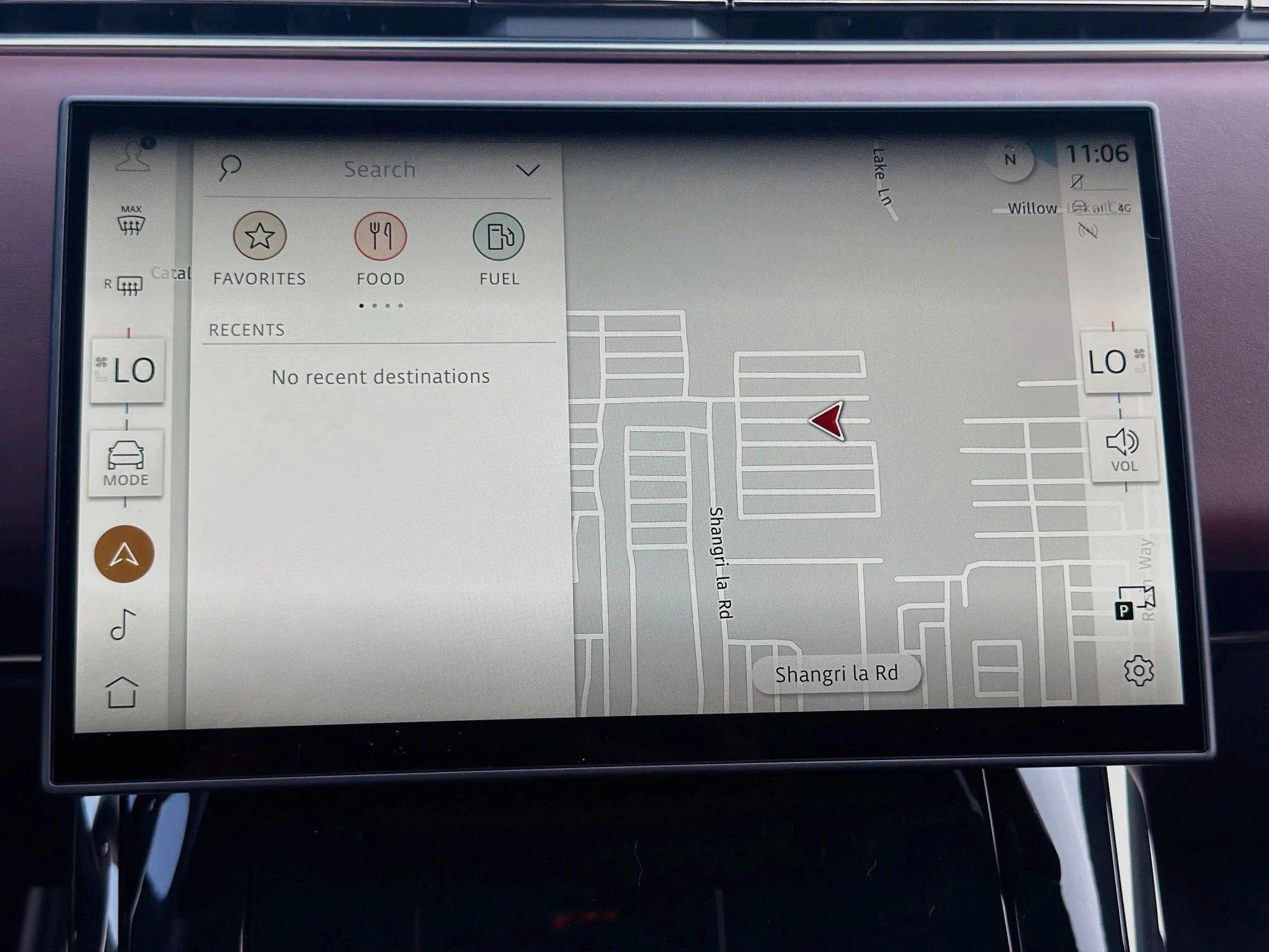 New 2026 Fuji White Land Rover Dynamic SE image 34