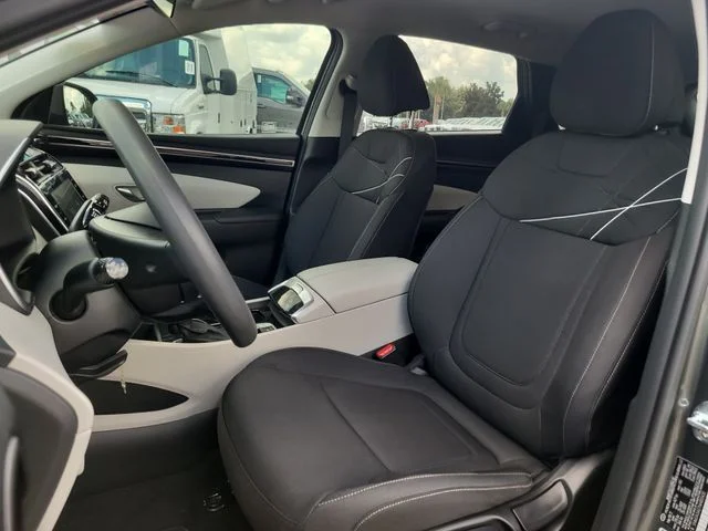 Used 2022 Gray Hyundai SE image 18