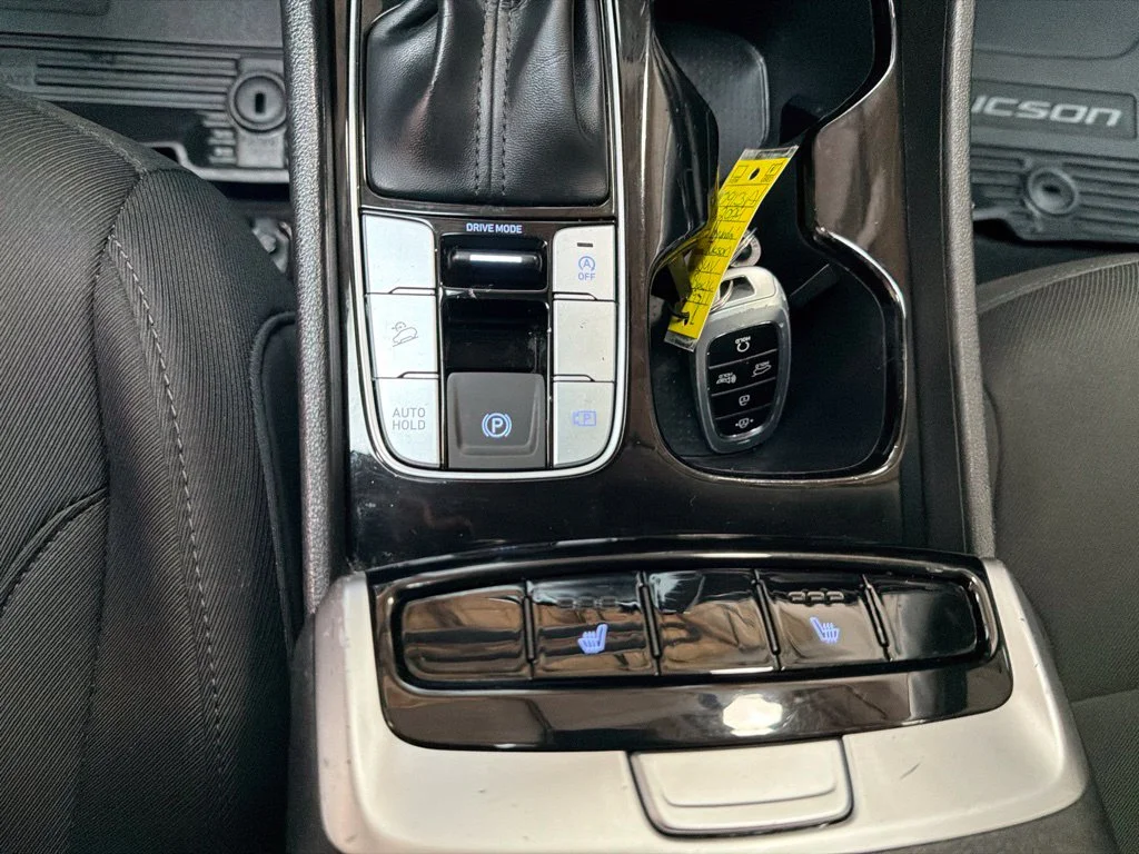Used 2024 Black Pearl Hyundai SEL image 32