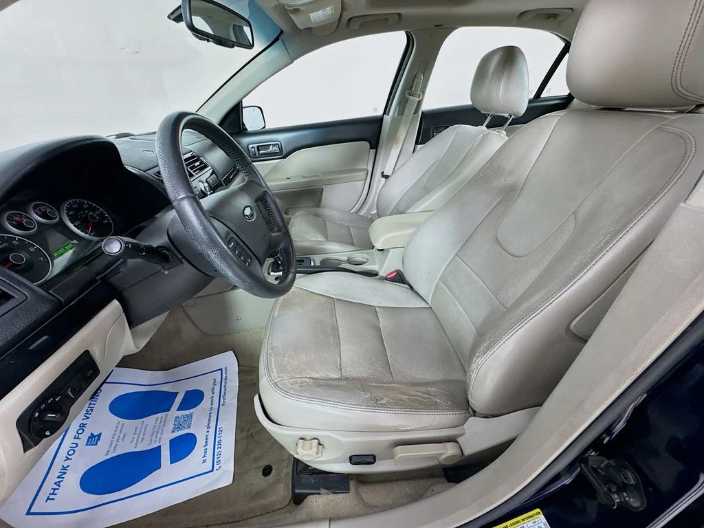 Used 2009 Blue Ford SEL image 22