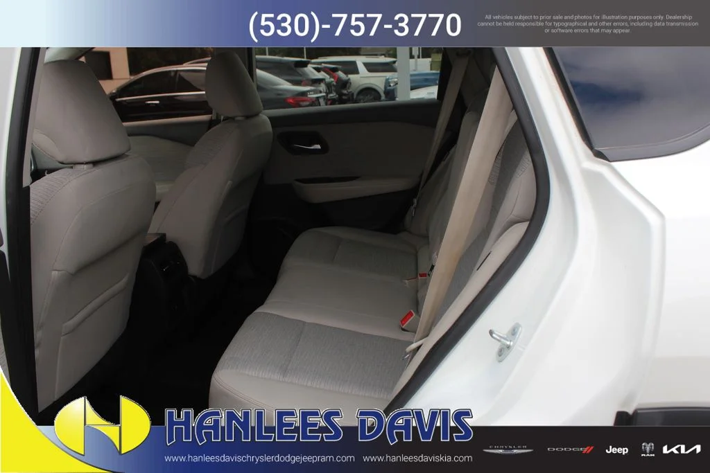 Used 2021 White Nissan SV image 15