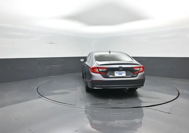 Certified Used 2021 Gray Pearl Honda Touring image 6