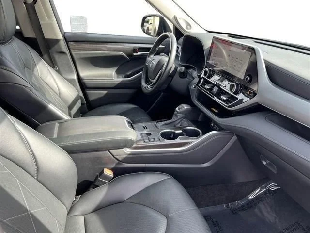 2024 Toyota Highlander Platinum - Photo 20
