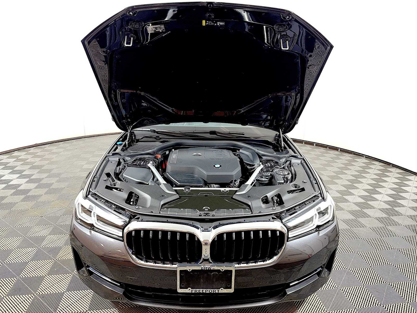Certified Used 2023 Dark Graphite Metallic BMW 530i xDrive image 31