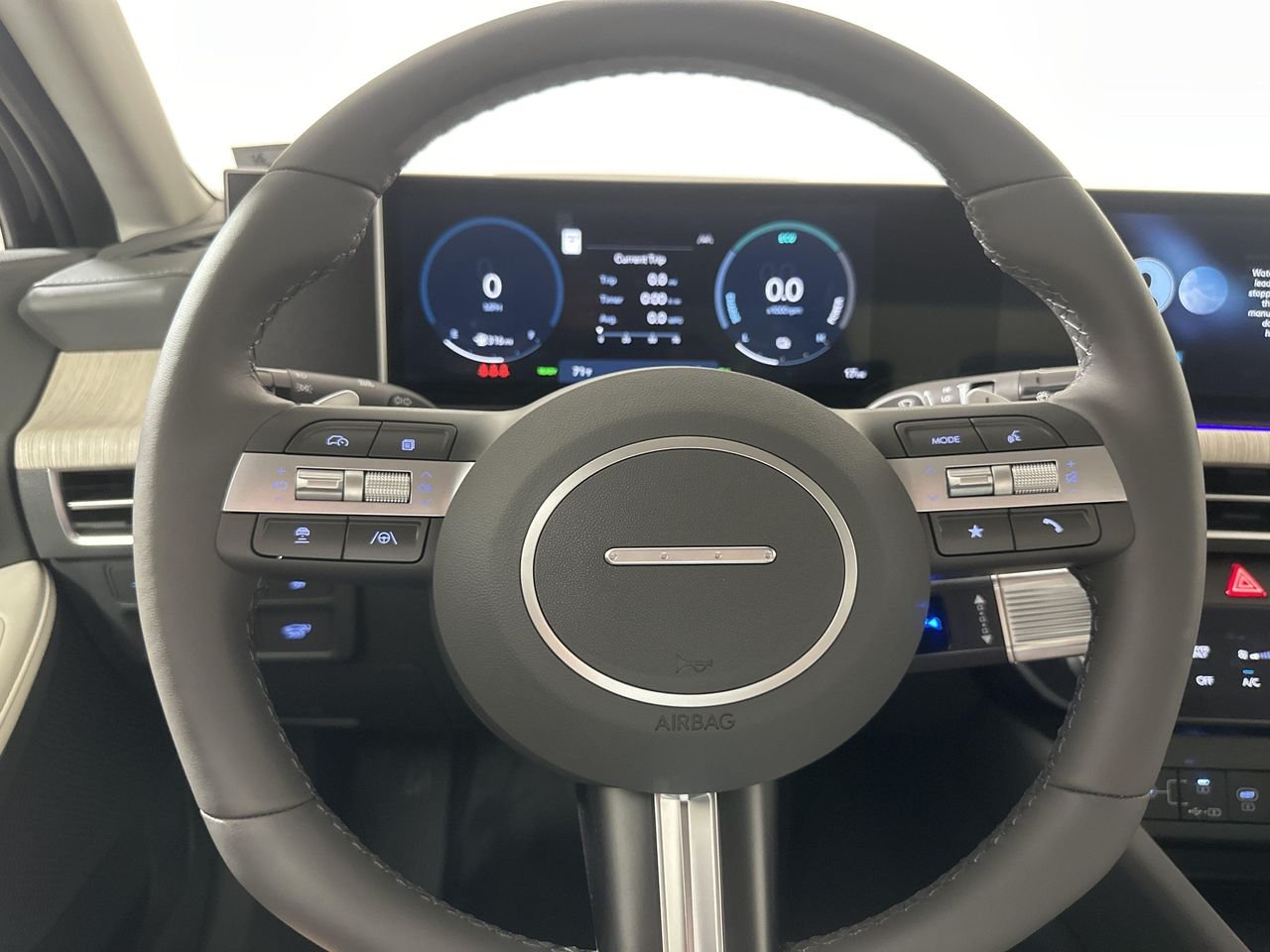 2025 Hyundai Sonata Hybrid Limited - Photo 12