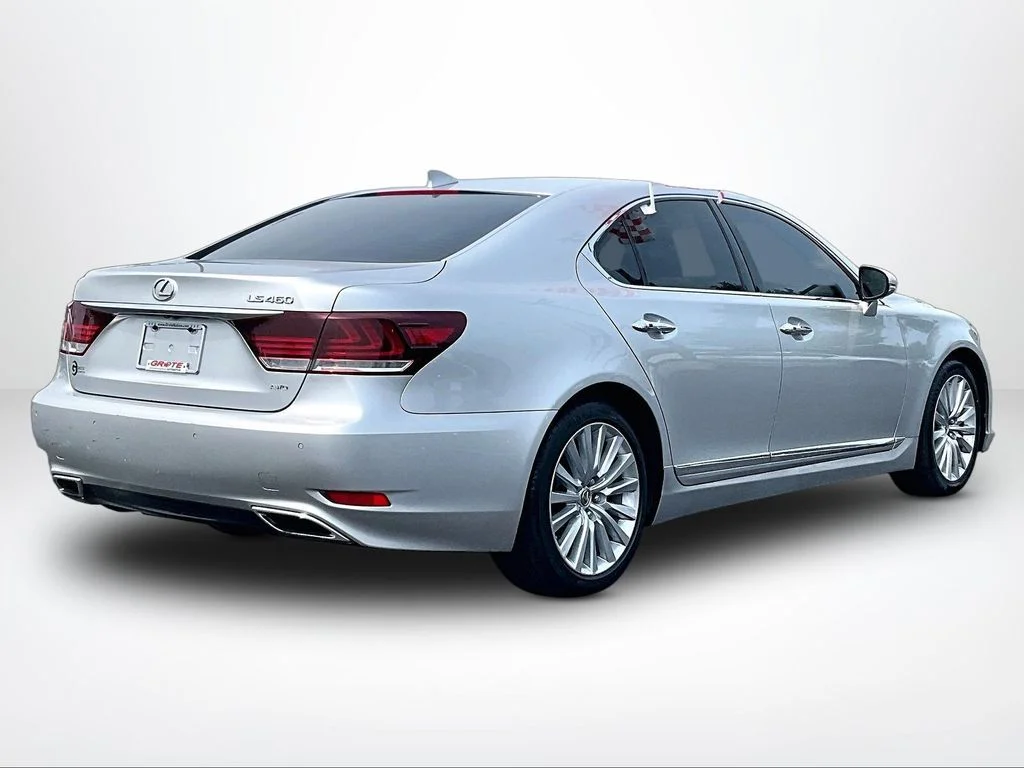 Used 2014 Silver Lexus 460 image 2