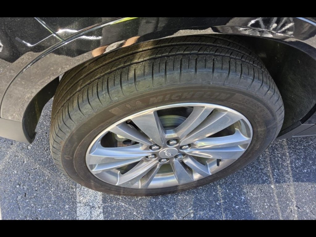 Used 2025 Black Cadillac Premium Luxury image 4