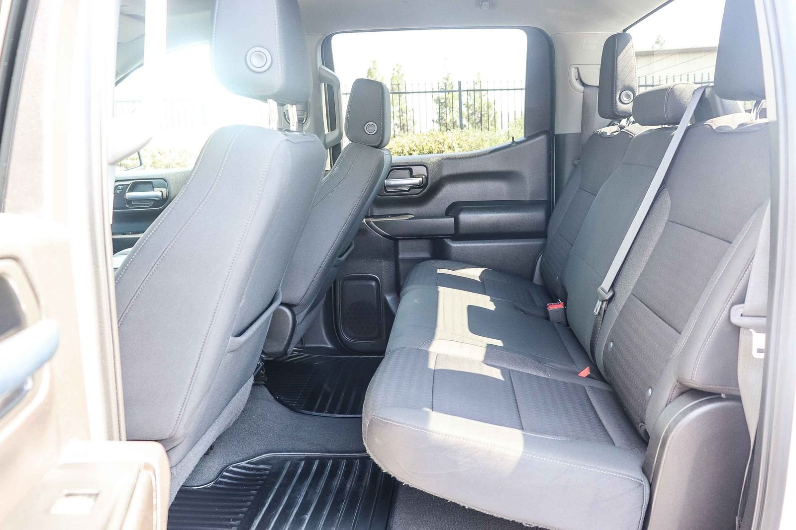 Used 2022 Summit White Chevrolet Custom image 21