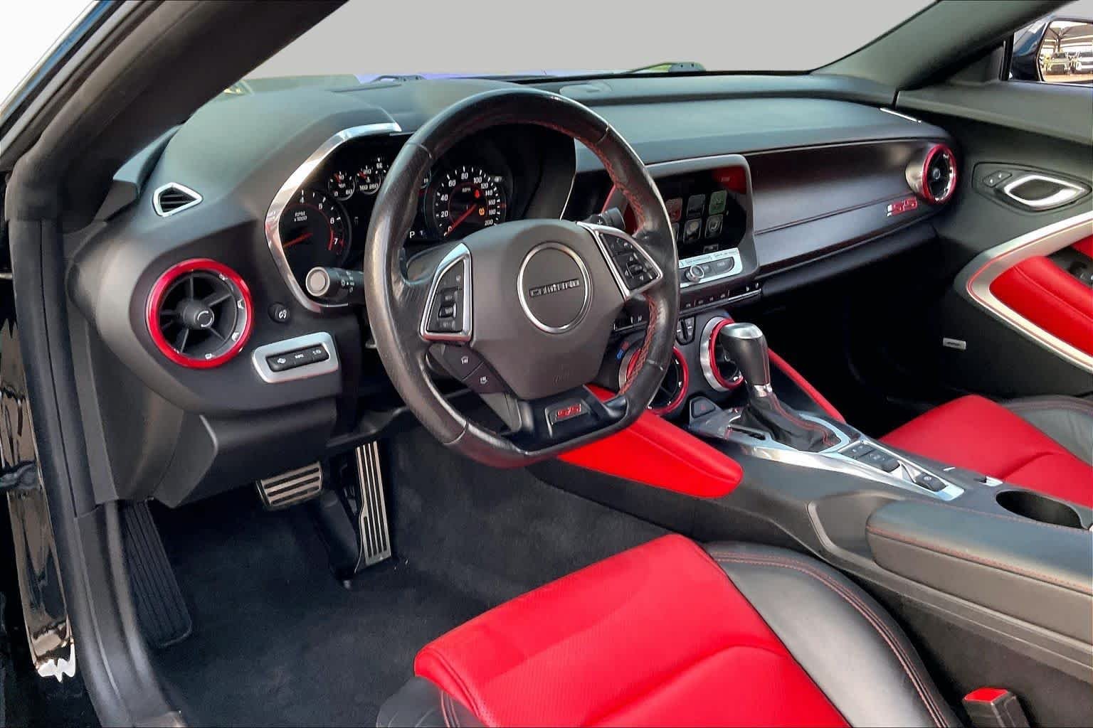 Used 2018 Mosaic Black Metallic Chevrolet 2SS image 16