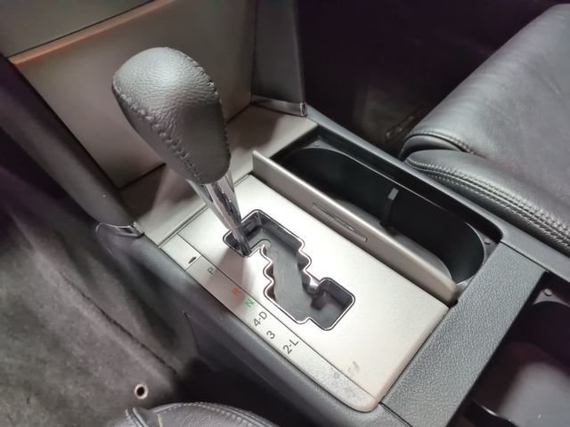 Used 2009 Silver Toyota SE image 20