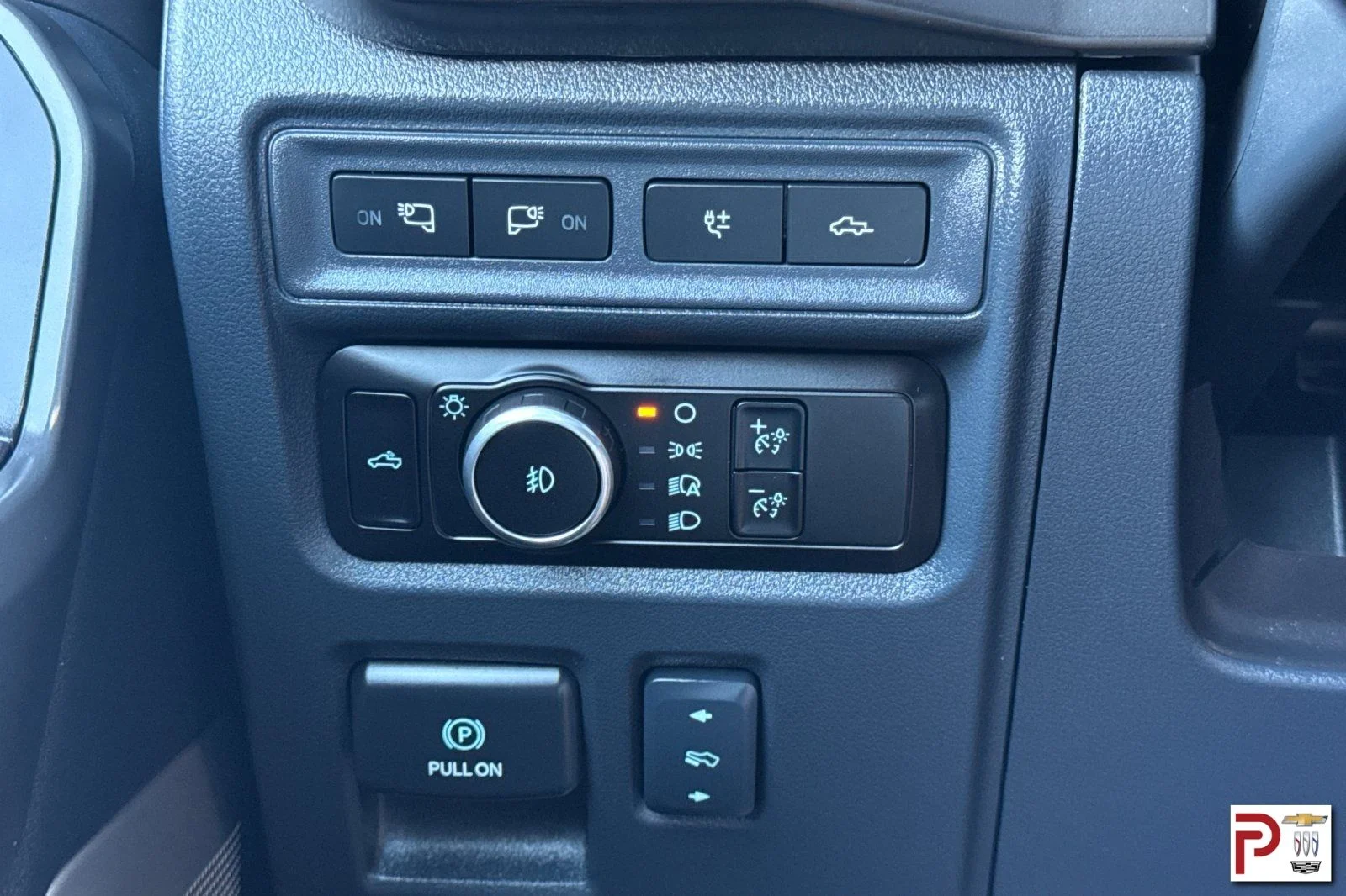 Used 2024 White Ford Tremor image 32