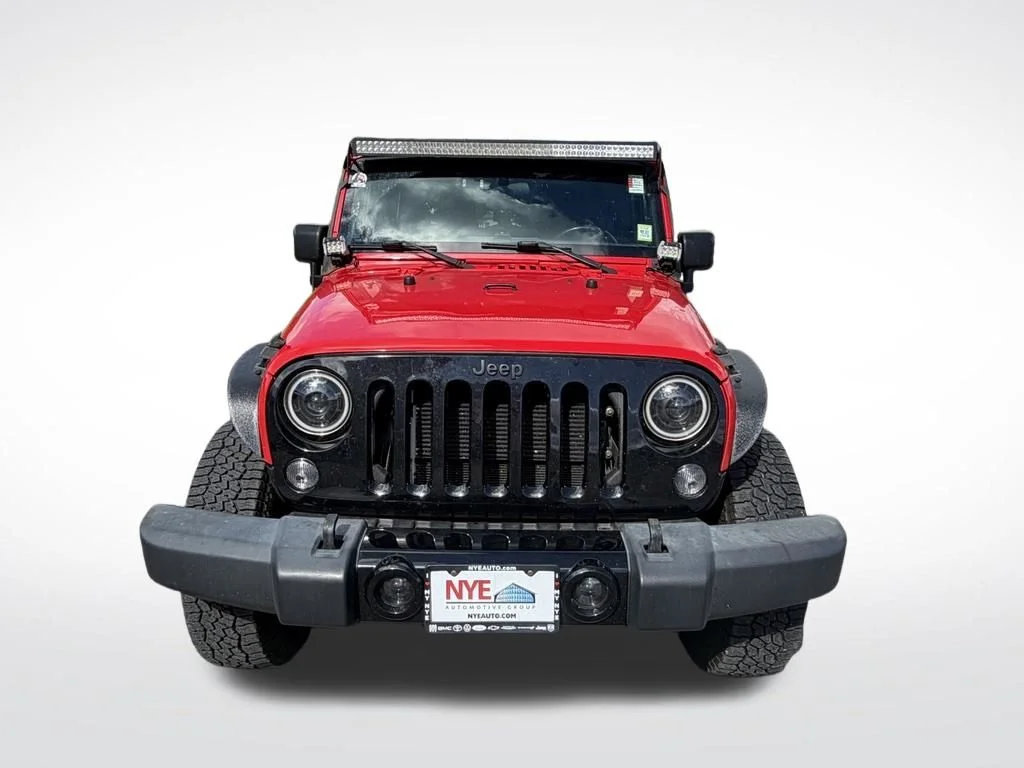 Used 2017 Red Jeep Sport image 9