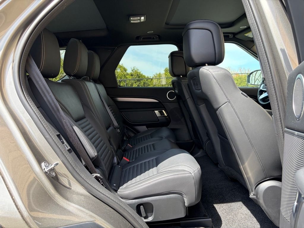 Certified Used 2025 Silver Land Rover Dynamic SE image 17