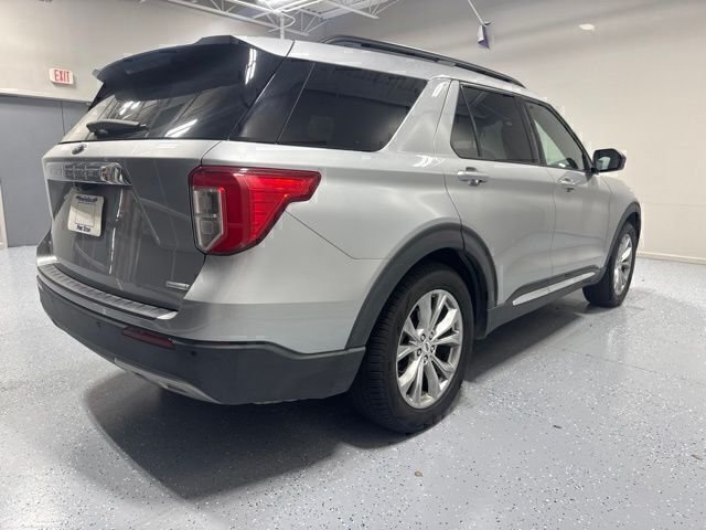 Used 2020 Silver Ford XLT image 5