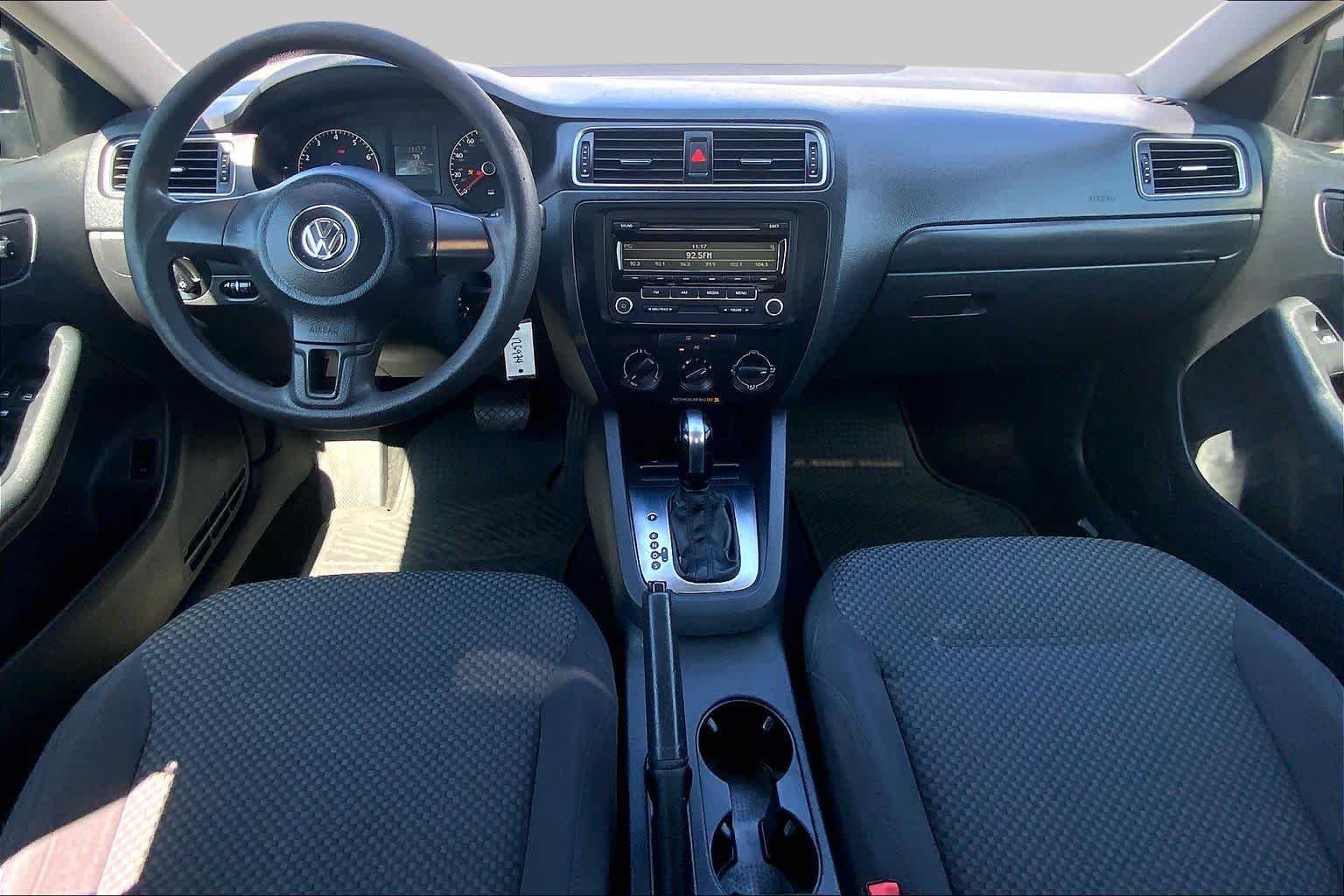 Used 2012 Candy White Volkswagen Base image 12