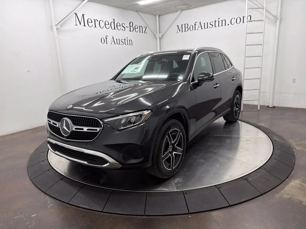 New 2027 Gray Mercedes-Benz GLC 300 image 3