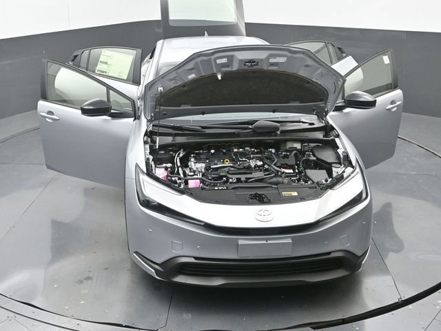 2026 Toyota Prius LE - Photo 32