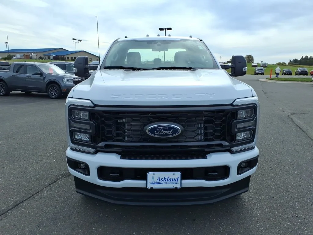 New 2026 Oxford White Ford F-350® XL image 2