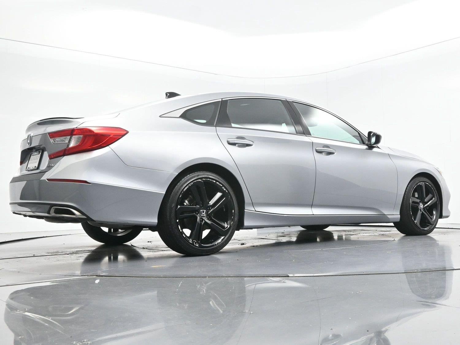 Used 2022 Lunar Silver Metallic Honda Sport image 47