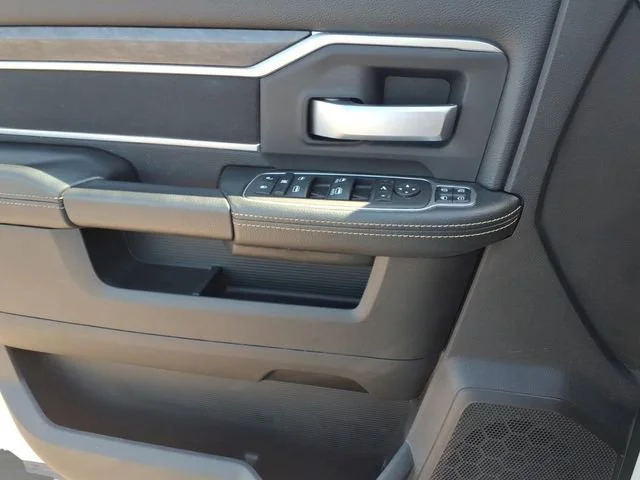 Used 2024  Ram Big Horn image 17