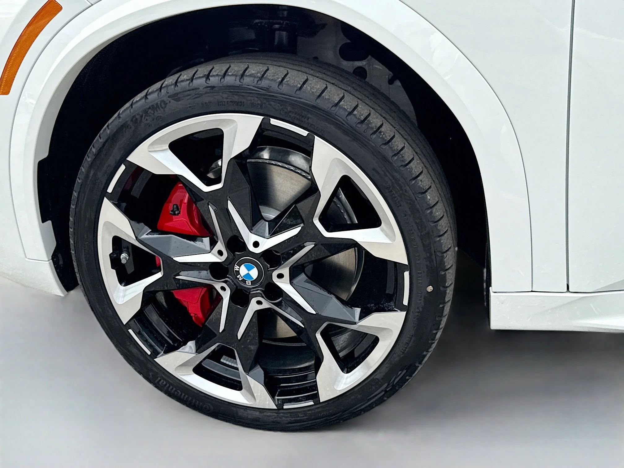 New 2026 Alpine White BMW xDrive28i image 41