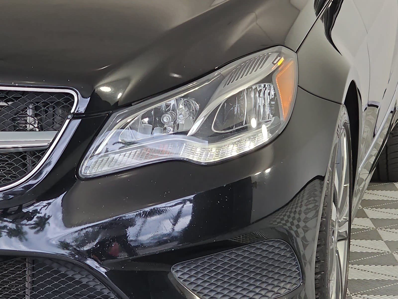 Used 2016 Black Mercedes-Benz E 400 image 28