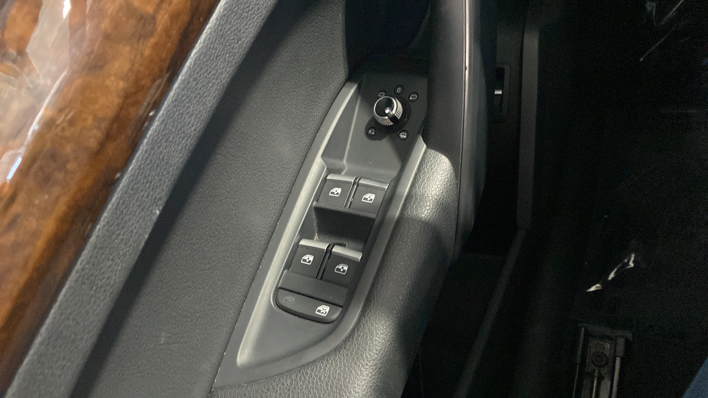 Used 2018 Brilliant Black Audi 2.0T Premium Plus image 22