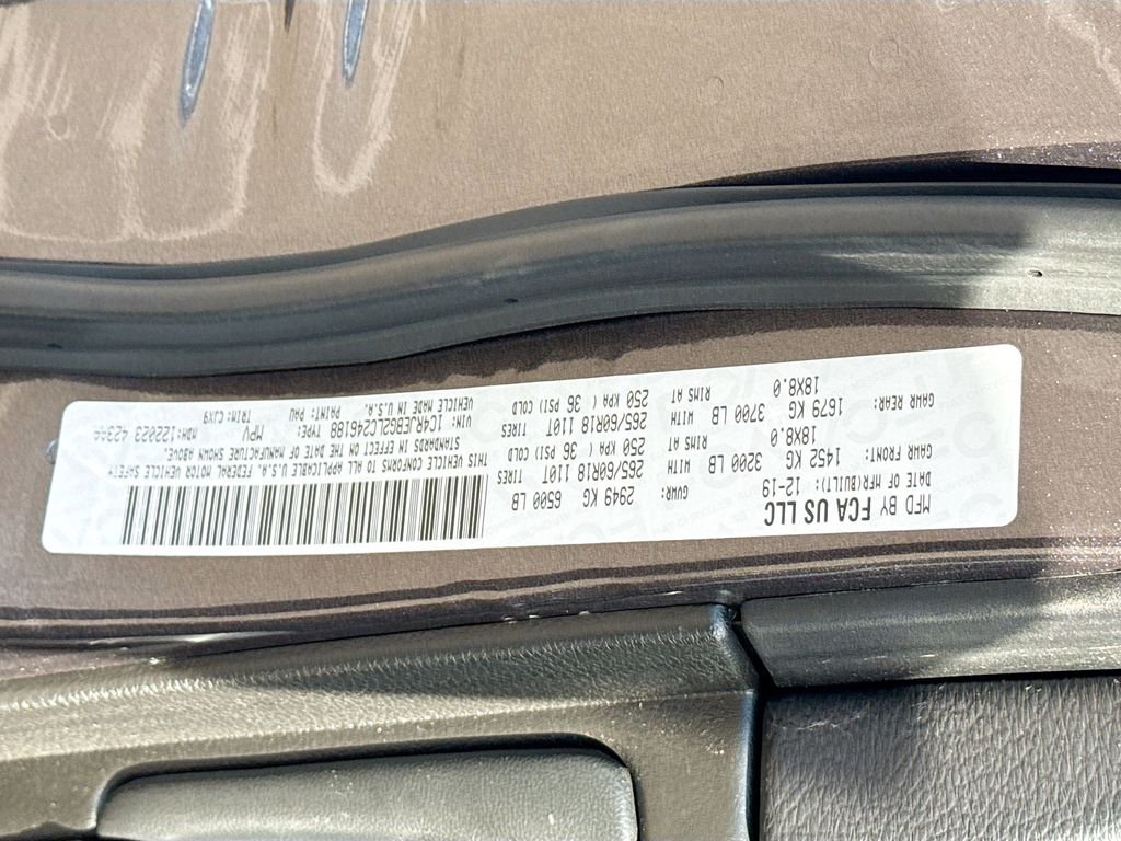 Used 2020 Gray Jeep Limited image 44