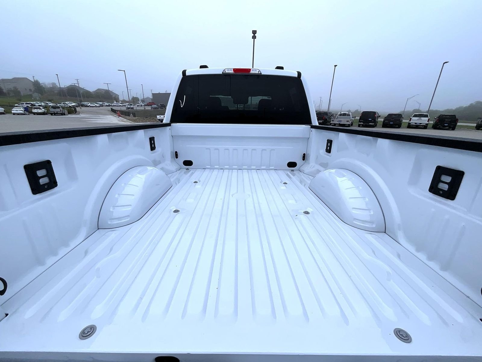 New 2026 Oxford White Ford XLT image 16