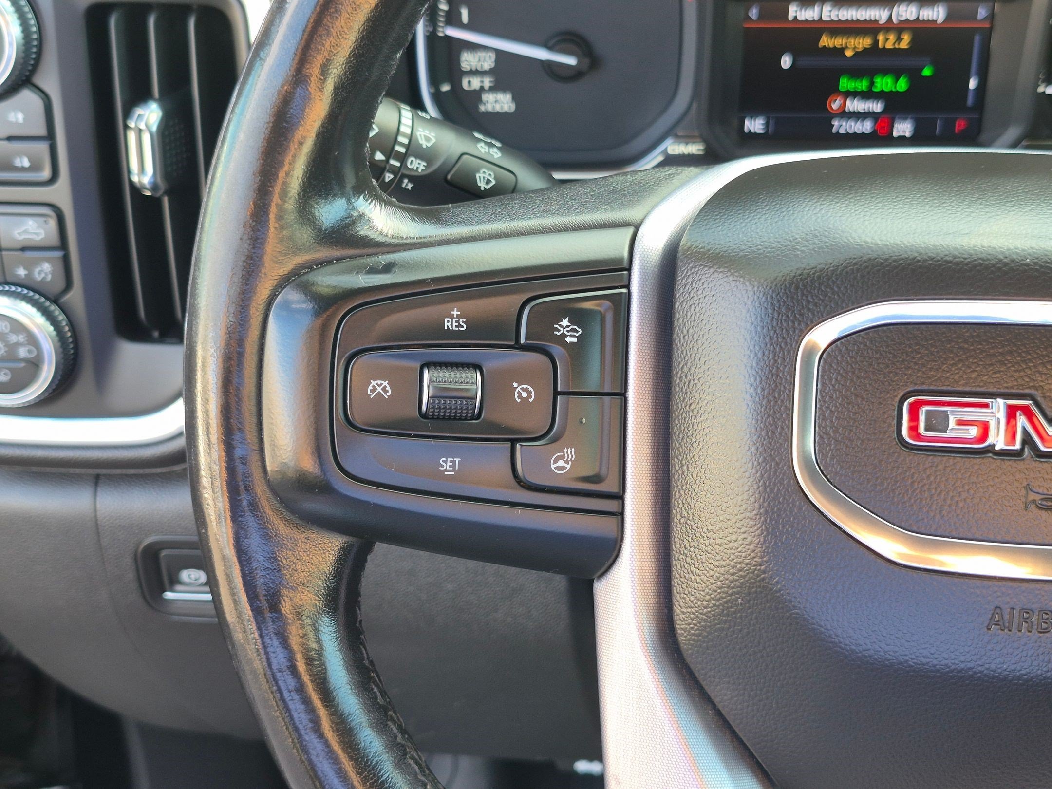 Used 2020 Onyx Black GMC SLT image 17