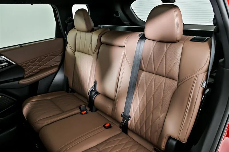 2025 Mitsubishi Outlander SEL - Photo 16