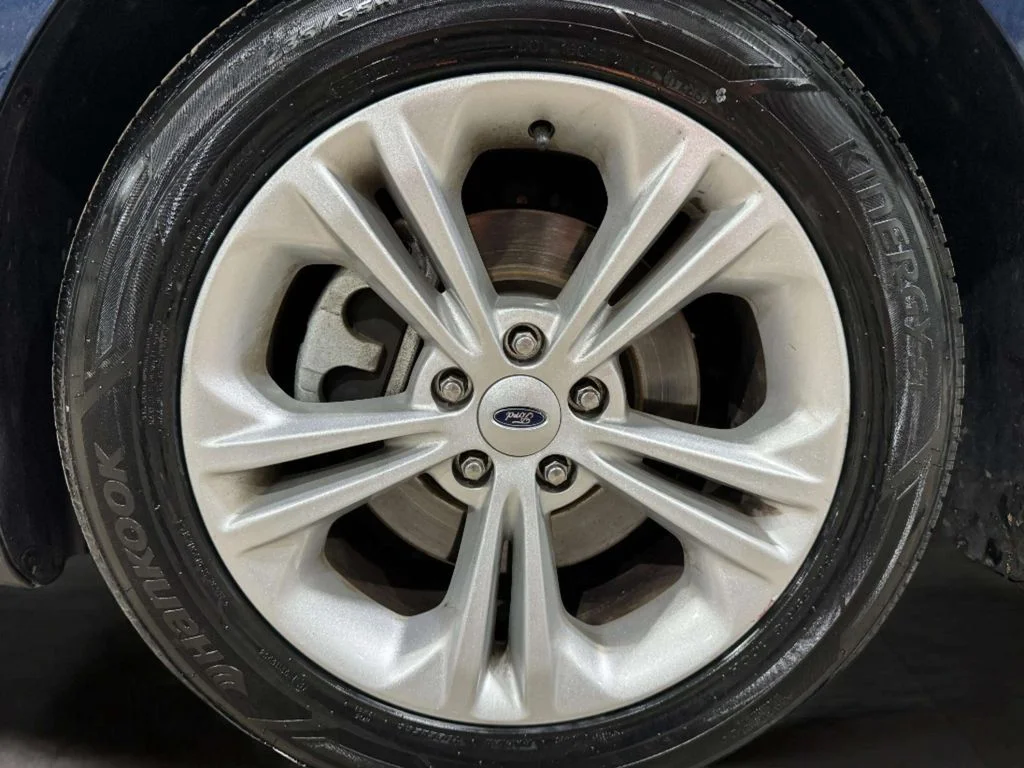 Used 2017 Blue Jeans Metallic Ford SEL image 28