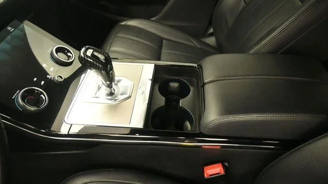 Used 2022 Nolita Grey Land Rover S image 23