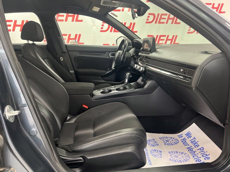 Used 2024  Honda Sport image 12