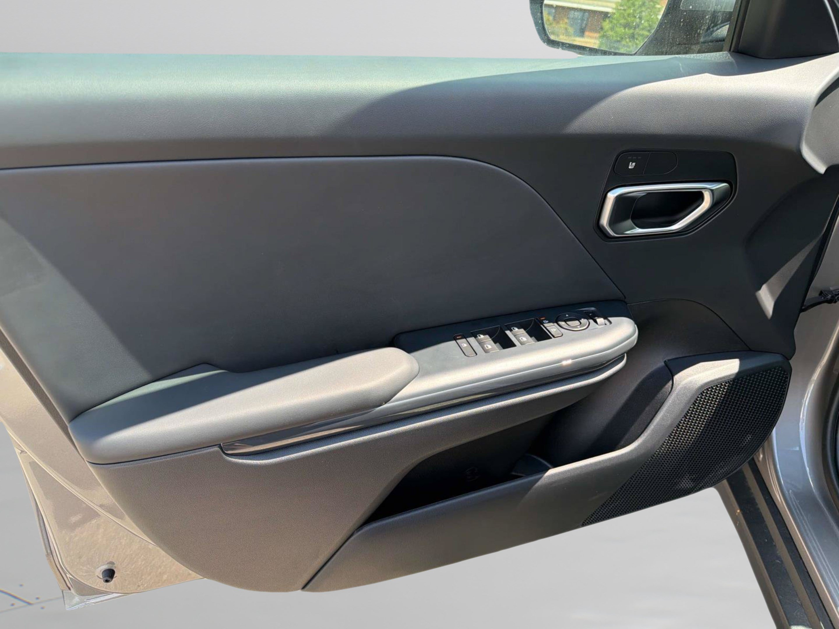 New 2026 Steel Gray Kia EX image 18