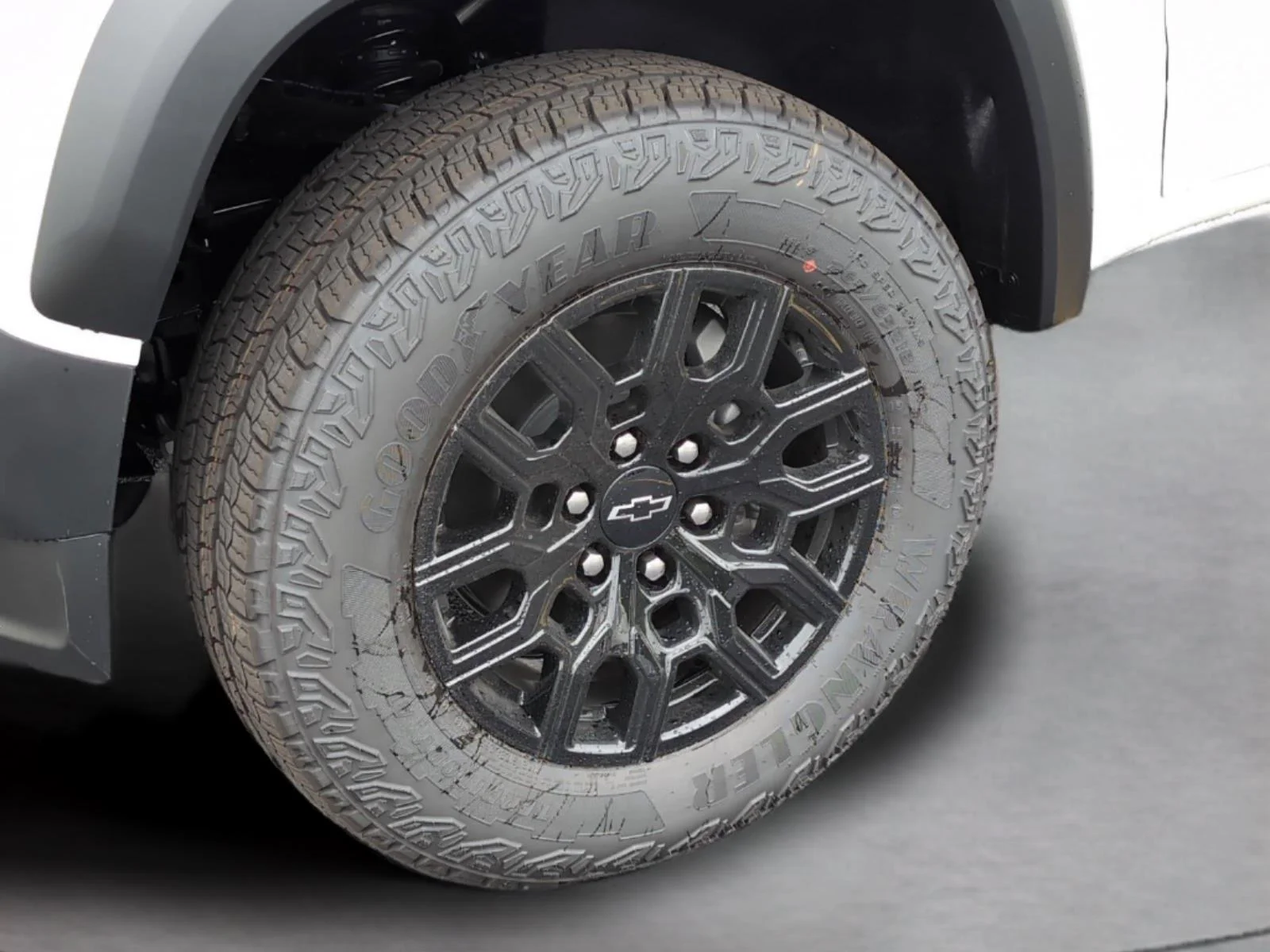 New 2026 Summit White Chevrolet Trail Boss image 34
