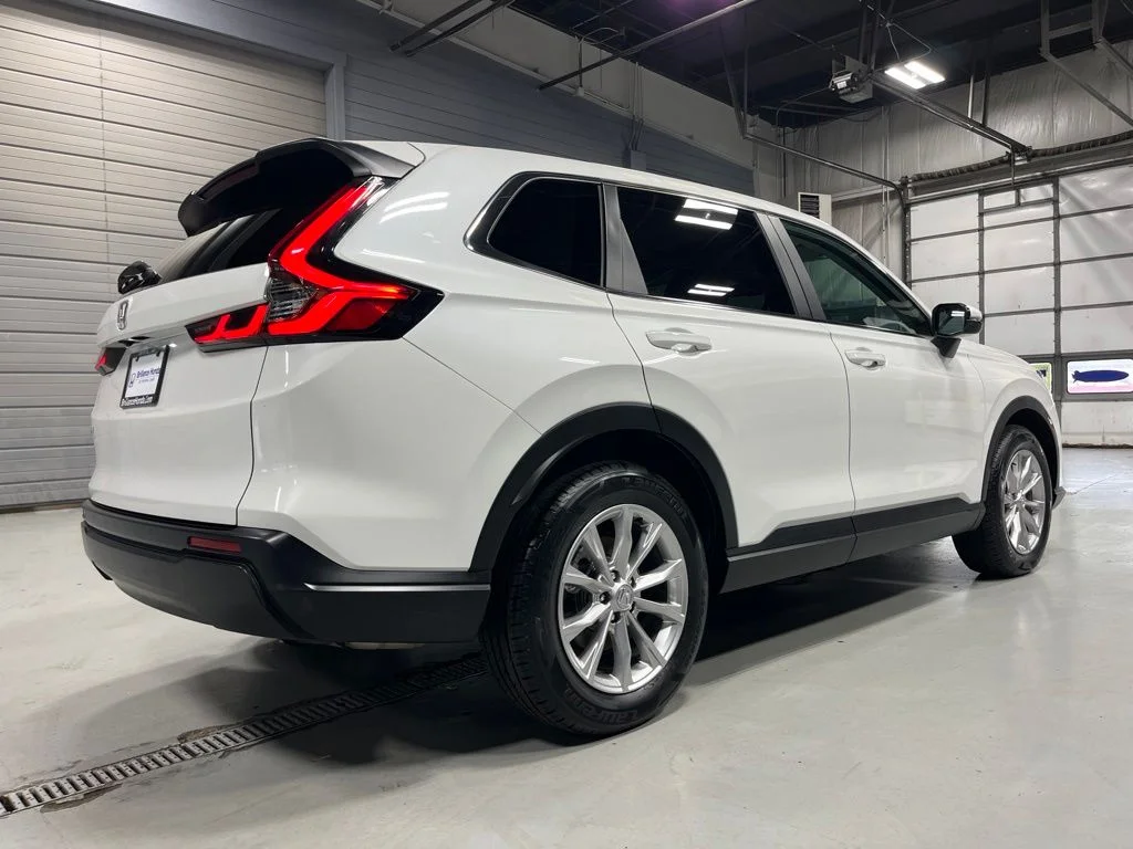 Certified Used 2023 Platinum White Pearl Honda 1.5T AWD EX image 7