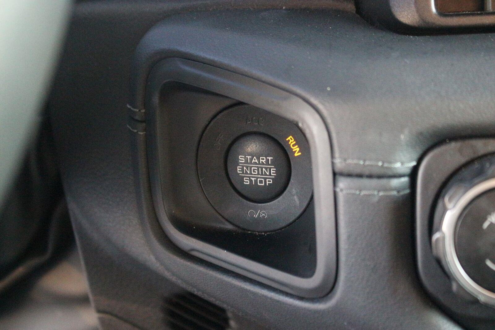 Used 2024 Grey Jeep Rubicon image 29