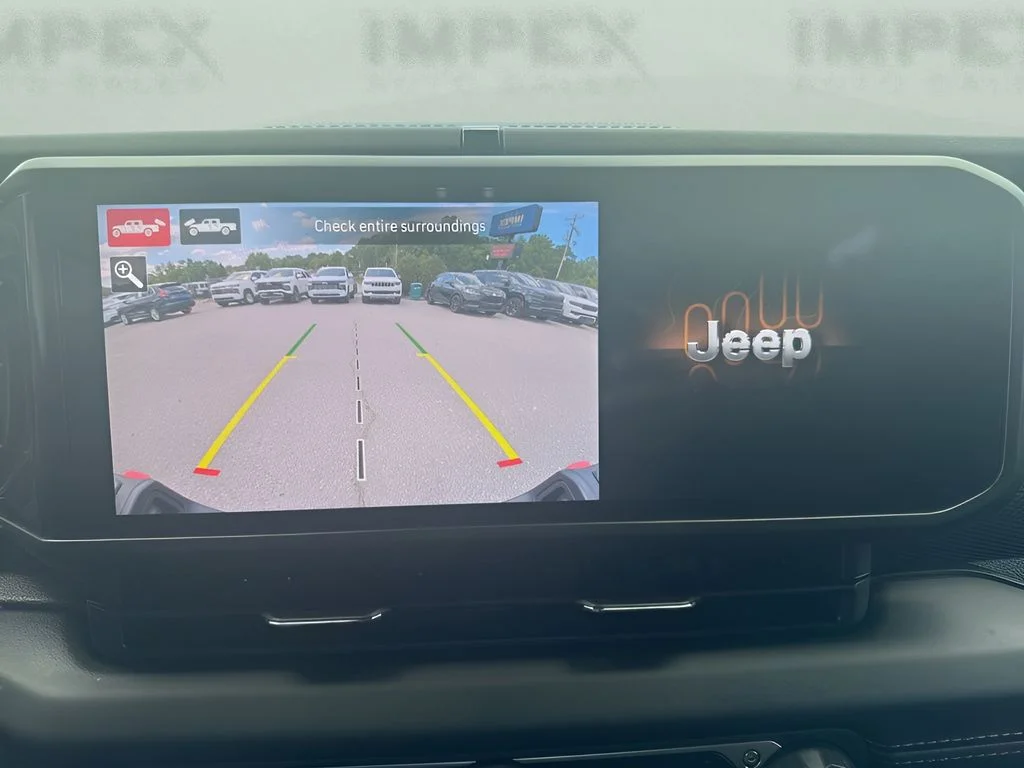 Used 2024 Gray Jeep Rubicon image 21