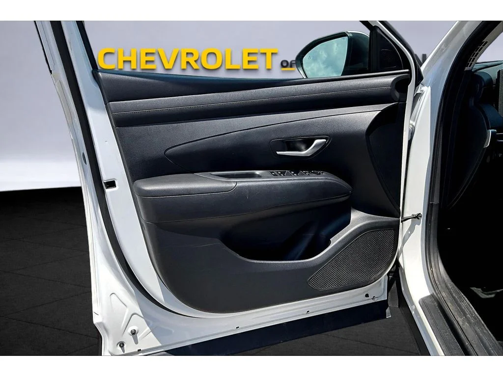 Used 2025  Hyundai SEL Convenience image 17
