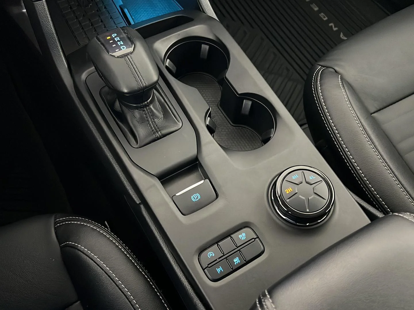 Used 2024 Carbonized Gray Ford LARIAT image 20