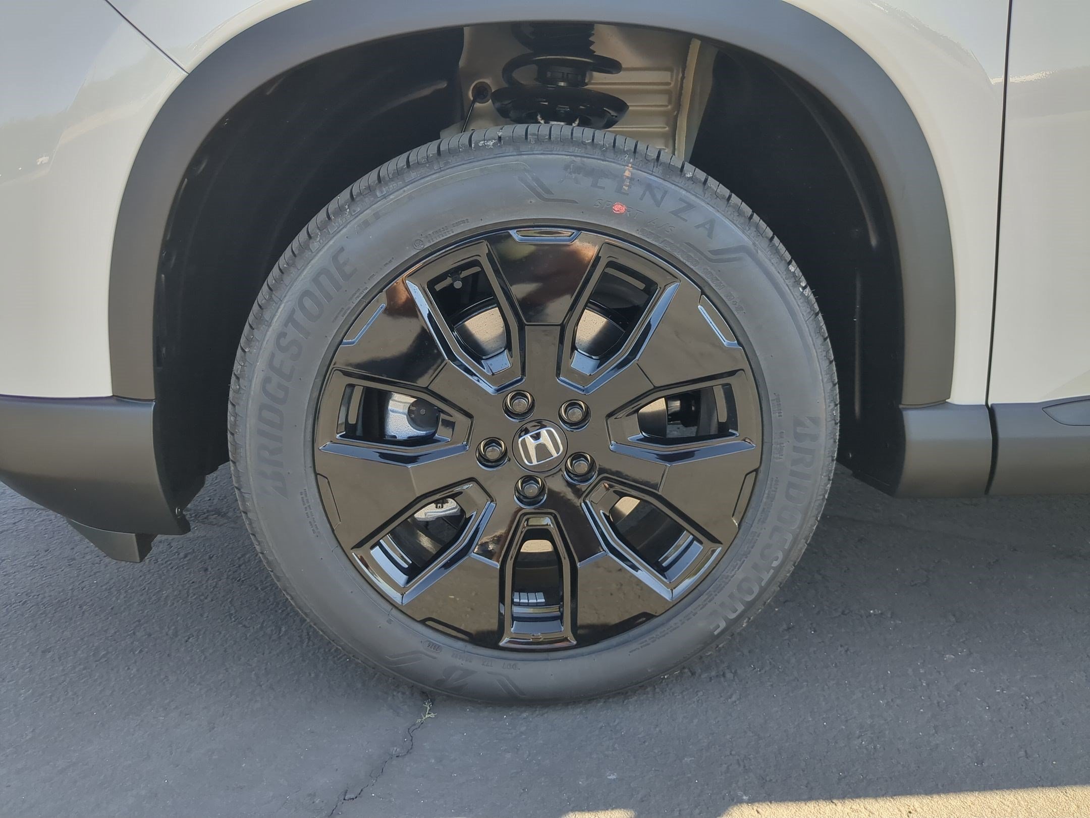 New 2026 Platinum White Pearl Honda Black Edition image 26